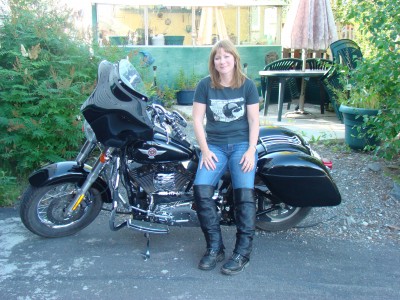Robin from NWT in her Lissa Hill Leather Half Chaps